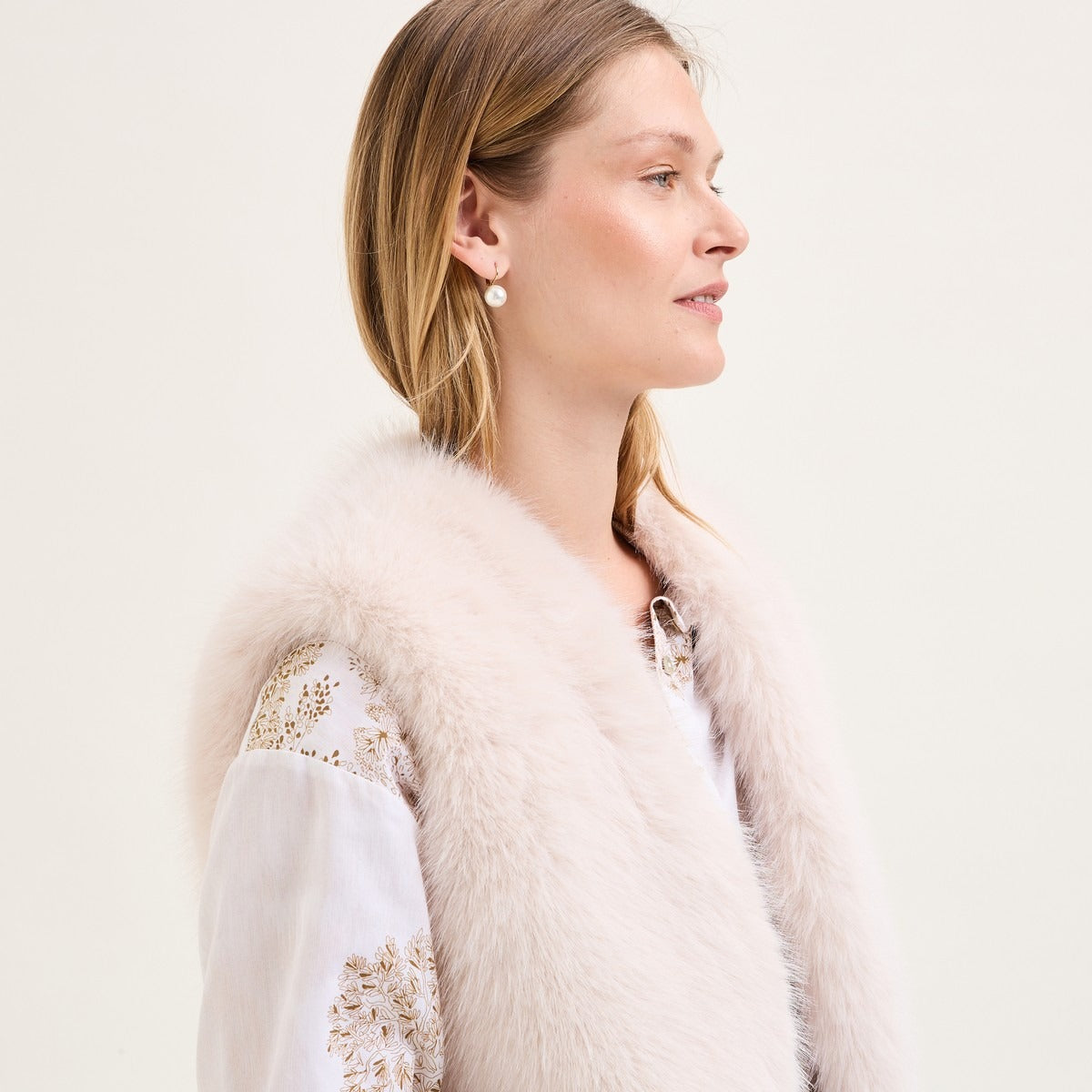 Colette - Gilet court sans manches fausse fourrure - Laurence Tavernier