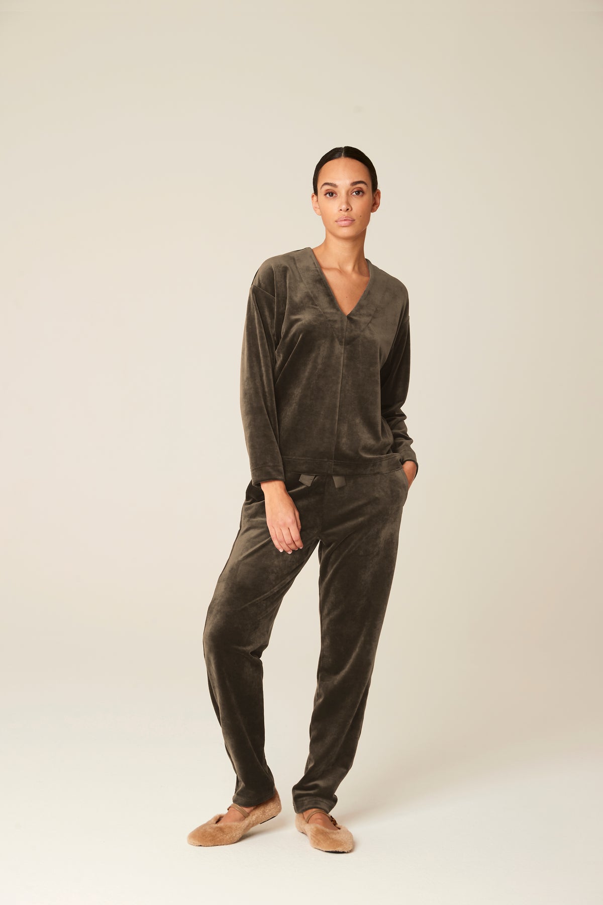 Naemi - Tenue d'intérieur en velours - PLUTO